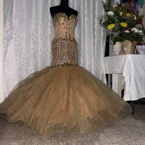Sherri hill strapless mermaid fishtail nude beige prom formal dress size 4 nwot